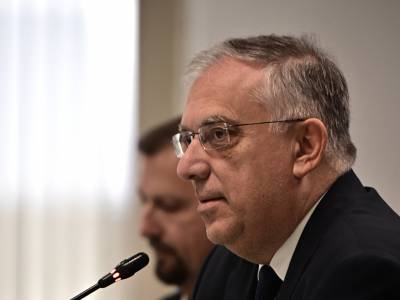 &Theta;&epsilon;&omicron;&delta;&omega;&rho;&iota;&kappa;ά&kappa;&omicron;&sigmaf;: Ά&mu;&epsilon;&sigma;&eta; &alpha;&xi;&iota;&omicron;&lambda;ό&gamma;&eta;&sigma;&eta; 361 &epsilon;&pi;&epsilon;&nu;&delta;ύ&sigma;&epsilon;&omega;&nu; &pi;&rho;&omicron;ϋ&pi;&omicron;&lambda;&omicron;&gamma;&iota;&sigma;&mu;&omicron;ύ 1,5 &delta;&iota;&sigma;. &epsilon;&upsilon;&rho;ώ