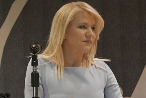 T&zeta;ά&kappa;&rho;&eta;: &Tau;&omicron;&nu;&hellip; &laquo;ή&pi;&iota;&alpha;&mu;&epsilon;&raquo; &mu;&epsilon; &tau;&omicron;&upsilon;&sigmaf; &alpha;&gamma;&rho;ό&tau;&epsilon;&sigmaf;