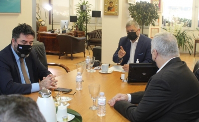 &Sigma;&upsilon;&nu;ά&nu;&tau;&eta;&sigma;&eta; &Gamma;. &Pi;&alpha;&tau;&omicron;ύ&lambda;&eta; &mu;&epsilon; &alpha;&nu;&tau;&iota;&pi;&rho;&omicron;&sigma;&omega;&pi;&epsilon;ί&alpha; &tau;&eta;&sigmaf; Έ&nu;&omega;&sigma;&eta;&sigmaf; &Epsilon;&sigma;&tau;&iota;&alpha;&tau;&omicron;&rho;ί&omega;&nu; &kappa;&alpha;&iota; &Sigma;&upsilon;&nu;&alpha;&phi;ώ&nu; &kappa;&alpha;&iota; &tau;&eta;&sigmaf; &Pi;&alpha;&nu;&epsilon;&lambda;&lambda;ή&nu;&iota;&alpha;&sigmaf; &Omicron;&mu;&omicron;&sigma;&pi;&omicron;&nu;&delta;ί&alpha;&sigmaf; &Epsilon;&sigma;&tau;&iota;&alpha;&tau;&omicron;&rho;&iota;&kappa;ώ&nu; &kappa;&alpha;&iota; &Sigma;&upsilon;&nu;&alpha;&phi;ώ&nu; &Epsilon;&pi;&alpha;&gamma;&gamma;&epsilon;&lambda;&mu;ά&tau;&omega;&nu;
