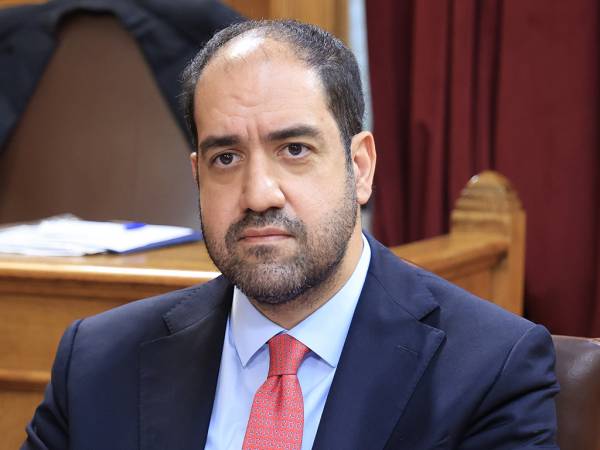&Kappa;&epsilon;&phi;&alpha;&lambda;&omicron;&gamma;&iota;ά&nu;&nu;&eta;&sigmaf;: &Mu;&epsilon;&iota;&omega;&mu;έ&nu;&alpha; &kappa;&alpha;&tau;ά 90% &mu;&epsilon; 95% &tau;&alpha; &kappa;&alpha;&mu;έ&nu;&alpha; &delta;ά&sigma;&eta; &phi;έ&tau;&omicron;&sigmaf;