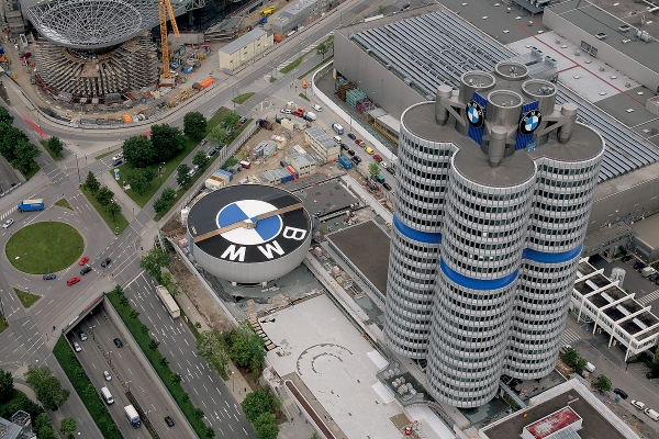 BMW: &Zeta;&eta;&mu;&iota;έ&sigmaf; &gamma;&iota;&alpha; &pi;&rho;ώ&tau;&eta; &phi;&omicron;&rho;ά &alpha;&pi;ό &tau;&omicron; 2009 &epsilon;&xi;&alpha;&iota;&tau;ί&alpha;&sigmaf; &tau;&omicron;&upsilon; &kappa;&omicron;&rho;&omega;&nu;&omicron;ϊ&omicron;ύ