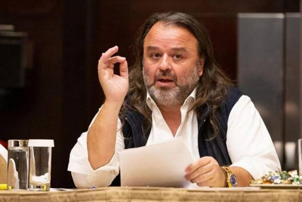 &Alpha;&pi;&omicron;&chi;&omega;&rho;&epsilon;ί &alpha;&pi;ό &tau;&eta;&nu; &Alpha;&Epsilon;&Kappa; &omicron; &Delta;&eta;&mu;ή&tau;&rho;&eta;&sigmaf; &Mu;&epsilon;&lambda;&iota;&sigma;&sigma;&alpha;&nu;ί&delta;&eta;&sigmaf; - &Sigma;&tau;&omicron;&nu; &epsilon;&phi;&omicron;&pi;&lambda;&iota;&sigma;&tau;ή &Mu;ά&rho;&iota;&omicron; &Eta;&lambda;&iota;ό&pi;&omicron;&upsilon;&lambda;&omicron; &tau;&alpha; &eta;&nu;ί&alpha;