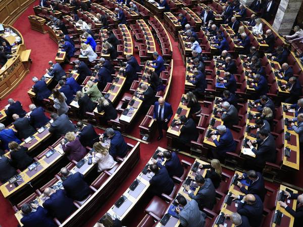 &Omicron;&Pi;&Epsilon;&Kappa;&Epsilon;&Pi;&Epsilon;: Ά&rho;&sigma;&eta; &alpha;&sigma;&upsilon;&lambda;ί&alpha;&sigmaf; &kappa;&alpha;&iota; &gamma;&iota;&alpha; &tau;&omicron;&upsilon;&sigmaf; 13 &beta;&omicron;&upsilon;&lambda;&epsilon;&upsilon;&tau;έ&sigmaf; &tau;&eta;&sigmaf; &Nu;&Delta;