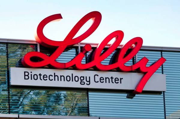 Eli Lilly: &Epsilon;&xi;&alpha;&gamma;&omicron;&rho;ά&zeta;&epsilon;&iota; &tau;&eta;&nu; &alpha;&mu;&epsilon;&rho;&iota;&kappa;&alpha;&nu;&iota;&kappa;ή &epsilon;&tau;&alpha;&iota;&rho;&epsilon;ί&alpha; &beta;&iota;&omicron;&tau;&epsilon;&chi;&nu;&omicron;&lambda;&omicron;&gamma;ί&alpha;&sigmaf; Morphic έ&nu;&alpha;&nu;&tau;&iota; 3,2 &delta;&iota;&sigma;. &delta;&omicron;&lambda;.