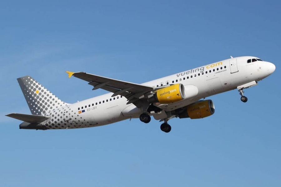 Vueling Airlines: 44 &pi;&tau;ή&sigma;&epsilon;&iota;&sigmaf; &pi;&rho;&omicron;&sigmaf; &Mu;&alpha;&gamma;&iota;ό&rho;&kappa;&alpha; &tau;&omicron; &Pi;ά&sigma;&chi;&alpha; &alpha;&pi;ό 5 &gamma;&epsilon;&rho;&mu;&alpha;&nu;&iota;&kappa;έ&sigmaf; &pi;ό&lambda;&epsilon;&iota;&sigmaf;