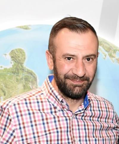 &Upsilon;&Delta;&Rho;&Omicron;&Gamma;&Epsilon;&Iota;&Omicron;&Sigma;: &Theta;&lambda;ί&psi;&eta; &gamma;&iota;&alpha; &tau;&eta;&nu; &alpha;&pi;ώ&lambda;&epsilon;&iota;&alpha; &tau;&omicron;&upsilon; &Theta;&epsilon;ό&kappa;&lambda;&eta;&tau;&omicron;&upsilon; &Pi;&alpha;&nu;&alpha;&gamma;&iota;&omega;&tau;ί&delta;&eta;