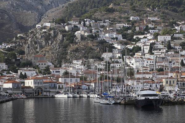 &Mu;ό&nu;&omicron; &mu;&epsilon; ά&delta;&epsilon;&iota;&alpha; &tau;&alpha; &omicron;&chi;ή&mu;&alpha;&tau;&alpha; &sigma;&tau;&eta;&nu; Ύ&delta;&rho;&alpha;