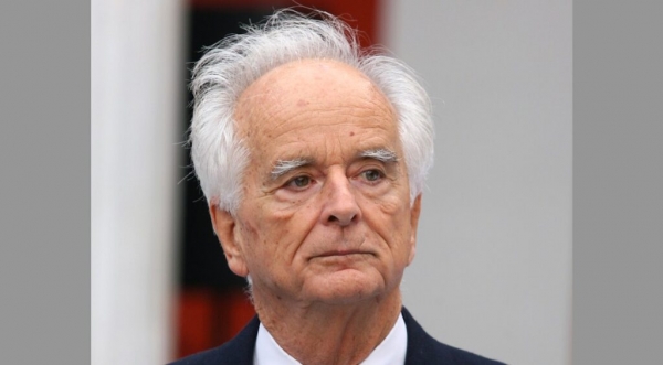 &Pi;έ&theta;&alpha;&nu;&epsilon; &omicron; &epsilon;&phi;&omicron;&pi;&lambda;&iota;&sigma;&tau;ή&sigmaf; &Alpha;&nu;&delta;&rho;έ&alpha;&sigmaf; &Pi;&omicron;&tau;&alpha;&mu;&iota;ά&nu;&omicron;&sigmaf;