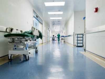 &Epsilon;&kappa;&sigma;&upsilon;&gamma;&chi;&rho;&omicron;&nu;ί&zeta;&omicron;&nu;&tau;&alpha;&iota; &delta;έ&kappa;&alpha; &Kappa;έ&nu;&tau;&rho;&alpha; &Upsilon;&gamma;&epsilon;ί&alpha;&sigmaf; &sigma;&tau;&eta;&nu; &Kappa;&rho;ή&tau;&eta;