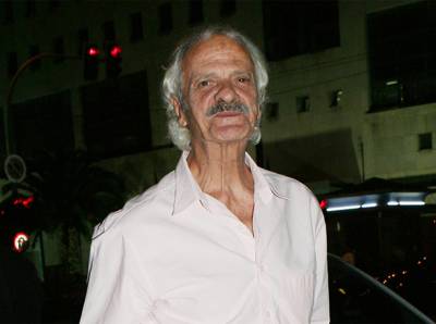 &Pi;έ&theta;&alpha;&nu;&epsilon; &omicron; &Sigma;&pi;ύ&rho;&omicron;&sigmaf; &Phi;&omega;&kappa;ά&sigmaf; &sigma;&epsilon; &eta;&lambda;&iota;&kappa;ί&alpha; 86 &epsilon;&tau;ώ&nu;