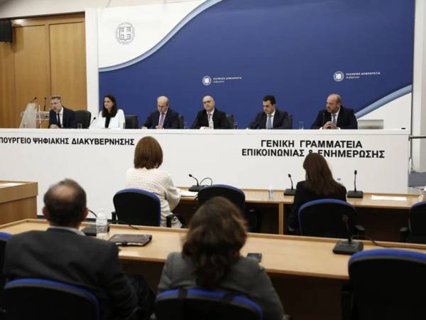 &Tau;&alpha; 6+1 &mu;έ&tau;&rho;&alpha; &gamma;&iota;&alpha; &phi;&theta;&eta;&nu;ό&tau;&epsilon;&rho;&eta; &sigma;&tau;έ&gamma;&eta; &sigma;&epsilon; &nu;έ&omicron;&upsilon;&sigmaf;