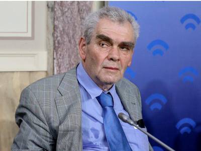 &Delta;&eta;&mu;ή&tau;&rho;&eta;&sigmaf; &Pi;&alpha;&pi;&alpha;&gamma;&gamma;&epsilon;&lambda;ό&pi;&omicron;&upsilon;&lambda;&omicron;&sigmaf;: Έ&nu;&omicron;&chi;&omicron;&sigmaf; &gamma;&iota;&alpha; &pi;&alpha;&rho;ά&beta;&alpha;&sigma;&eta; &kappa;&alpha;&theta;ή&kappa;&omicron;&nu;&tau;&omicron;&sigmaf; - &Alpha;&theta;ώ&alpha; &eta; &Epsilon;&lambda;έ&nu;&eta; &Tau;&omicron;&upsilon;&lambda;&omicron;&upsilon;&pi;ά&kappa;&eta;