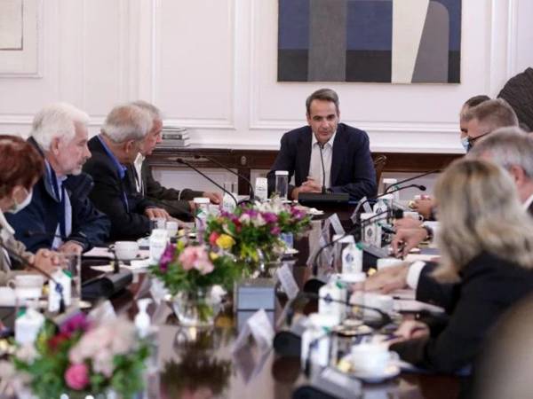 &Kappa;. &Mu;&eta;&tau;&sigma;&omicron;&tau;ά&kappa;&eta;&sigmaf;: &Omicron;&iota; &nu;έ&epsilon;&sigmaf; &alpha;&upsilon;&xi;ή&sigma;&epsilon;&iota;&sigmaf; &theta;&alpha; &kappa;&alpha;&lambda;ύ&psi;&omicron;&upsilon;&nu; &sigma;&chi;&epsilon;&delta;ό&nu; &tau;&omicron; 95% &tau;&omega;&nu; &sigma;&upsilon;&nu;&tau;&alpha;&xi;&iota;&omicron;ύ&chi;&omega;&nu;, &pi;&epsilon;&rho;&iota;&sigma;&sigma;ό&tau;&epsilon;&rho;&omicron;&upsilon;&sigmaf; &alpha;&pi;ό 2,47 &epsilon;&kappa;&alpha;&tau;&omicron;&mu;&mu;ύ&rho;&iota;&alpha; &pi;&omicron;&lambda;ί&tau;&epsilon;&sigmaf;