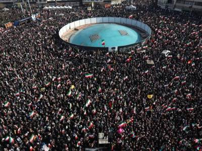 &Pi;&lambda;ή&theta;&omicron;&sigmaf; &kappa;ό&sigma;&mu;&omicron;&upsilon; &sigma;&upsilon;&gamma;&kappa;&epsilon;&nu;&tau;&rho;ώ&theta;&eta;&kappa;&epsilon; &sigma;&tau;&eta;&nu; &Tau;&epsilon;&chi;&epsilon;&rho;ά&nu;&eta; &gamma;&iota;&alpha; &nu;&alpha; &sigma;&tau;&eta;&rho;ί&xi;&epsilon;&iota; &tau;&omicron;&nu; &nu;έ&omicron; &Alpha;&nu;ώ&tau;&alpha;&tau;&omicron; &Eta;&gamma;έ&tau;&eta; &tau;&omicron;&upsilon; &Iota;&rho;ά&nu;, &tau;&omicron;&nu; &gamma;&iota;&omicron; &tau;&omicron;&upsilon; &Chi;&alpha;&mu;&epsilon;&nu;&epsilon;ΐ, &Mu;&omicron;&zeta;&tau;ά&mu;&pi;&alpha;