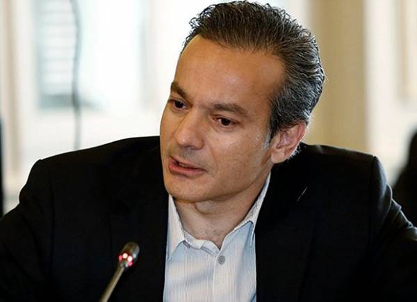 &Epsilon;&Sigma;&Epsilon;&Epsilon;: &Nu;έ&omicron;&sigmaf; &pi;&rho;ό&epsilon;&delta;&rho;&omicron;&sigmaf; &omicron; &Sigma;&tau;&alpha;ύ&rho;&omicron;&sigmaf; &Kappa;&alpha;&phi;&omicron;ύ&nu;&eta;&sigmaf;