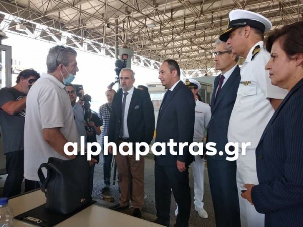 &Pi;&lambda;&alpha;&kappa;&iota;&omega;&tau;ά&kappa;&eta;&sigmaf; &alpha;&pi;ό &lambda;&iota;&mu;ά&nu;&iota; &Pi;ά&tau;&rho;&alpha;&sigmaf;: &Upsilon;&pi;&omicron;&delta;&epsilon;&iota;&gamma;&mu;&alpha;&tau;&iota;&kappa;ό&sigmaf; &omicron; &tau;&rho;ό&pi;&omicron;&sigmaf; &mu;&epsilon; &tau;&omicron;&nu; &omicron;&pi;&omicron;ί&omicron; &upsilon;&lambda;&omicron;&pi;&omicron;&iota;&omicron;&iota;&epsilon;ί&tau;&alpha;&iota; &tau;&omicron; &pi;&lambda;ά&nu;&omicron; &epsilon;&nu;&iota;&sigma;&chi;&upsilon;&mu;έ&nu;&omega;&nu; &epsilon;&lambda;έ&gamma;&chi;&omega;&nu;