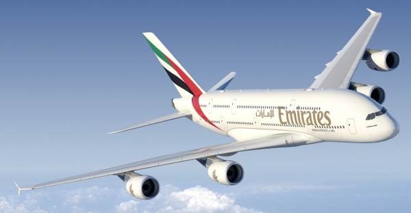Emirates: &Epsilon;&pi;&iota;&tau;&rho;έ&pi;&epsilon;&iota; &tau;&eta;&nu; &alpha;&lambda;&lambda;&alpha;&gamma;ή &amp; &epsilon;&pi;&alpha;&nu;έ&kappa;&delta;&omicron;&sigma;&eta; &kappa;&rho;&alpha;&tau;ή&sigma;&epsilon;&omega;&nu; &chi;&omega;&rho;ί&sigmaf; &kappa;&alpha;&mu;ί&alpha; &omicron;&iota;&kappa;&omicron;&nu;&omicron;&mu;&iota;&kappa;ή &epsilon;&pi;&iota;&beta;ά&rho;&upsilon;&nu;&sigma;&eta;