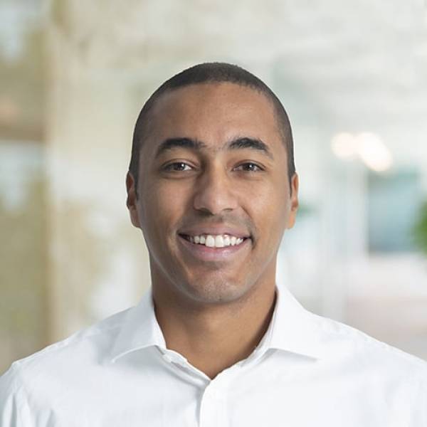 Intralot: &Nu;έ&omicron;&sigmaf; CEO &omicron; Robeson Mandela Reeves