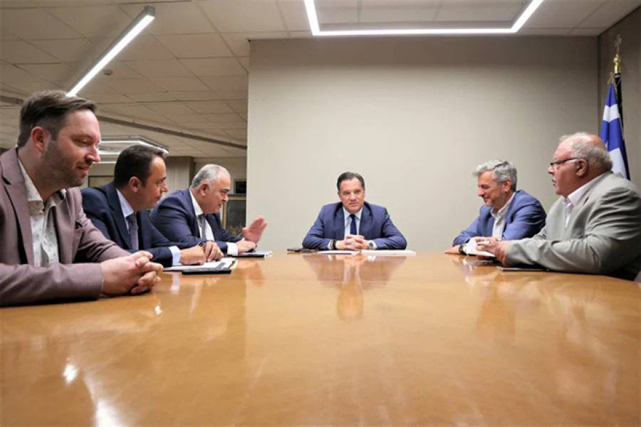 &Sigma;&upsilon;&nu;ά&nu;&tau;&eta;&sigma;&eta; &Gamma;&epsilon;&omega;&rho;&gamma;&iota;ά&delta;&eta; &mu;&epsilon; &tau;&omicron;&nu; &Pi;&rho;ό&epsilon;&delta;&rho;&omicron; &tau;&omicron;&upsilon; &Epsilon;&pi;&alpha;&gamma;&gamma;&epsilon;&lambda;&mu;&alpha;&tau;&iota;&kappa;&omicron;ύ &Epsilon;&pi;&iota;&mu;&epsilon;&lambda;&eta;&tau;&eta;&rho;ί&omicron;&upsilon; &Alpha;&theta;&eta;&nu;ώ&nu;