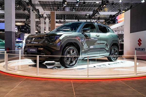 &Tau;&omicron; &eta;&lambda;&epsilon;&kappa;&tau;&rho;&iota;&kappa;ό Suzuki e VITARA &kappa;έ&rho;&delta;&iota;&sigma;&epsilon; &tau;&omicron; &epsilon;&iota;&delta;&iota;&kappa;ό &beta;&rho;&alpha;&beta;&epsilon;ί&omicron; &laquo;&Alpha;&upsilon;&tau;&omicron;&kappa;ί&nu;&eta;&tau;&omicron; &tau;&eta;&sigmaf; &Chi;&rho;&omicron;&nu;&iota;ά&sigmaf; 2026&raquo; &tau;&omicron;&upsilon; RJC
