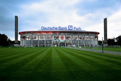 Deutsche Bank expands its partnership with Eintracht Frankfurt
