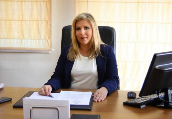 &Mu;. &Sigma;&upsilon;&rho;&epsilon;&gamma;&gamma;έ&lambda;&alpha;: &Theta;&omega;&rho;&alpha;&kappa;ί&zeta;&omicron;&upsilon;&mu;&epsilon; &tau;&omicron;&nu; &theta;&epsilon;&sigma;&mu;ό &tau;&eta;&sigmaf; &omicron;&iota;&kappa;&omicron;&gamma;έ&nu;&epsilon;&iota;&alpha;&sigmaf; &mu;&epsilon; &mu;&iota;&alpha; &delta;έ&sigma;&mu;&eta; &mu;έ&tau;&rho;&omega;&nu;