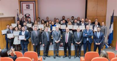 Eurolife FFH: &Omicron;&lambda;&omicron;&kappa;&lambda;ή&rho;&omega;&sigma;&eta; 12&omicron;&upsilon; &alpha;&kappa;&alpha;&delta;&eta;&mu;&alpha;ϊ&kappa;&omicron;ύ &kappa;ύ&kappa;&lambda;&omicron;&upsilon; &tau;&omicron;&upsilon; &ldquo;Advanced Program in Management for Insurance Executives
