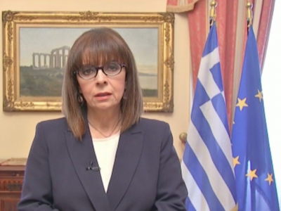 &Kappa;. &Sigma;&alpha;&kappa;&epsilon;&lambda;&lambda;&alpha;&rho;&omicron;&pi;&omicron;ύ&lambda;&omicron;&upsilon;: &laquo;&Delta;ί&nu;&omicron;&upsilon;&mu;&epsilon; &iota;&sigma;&tau;&omicron;&rho;&iota;&kappa;ή &mu;ά&chi;&eta; &kappa;&alpha;&iota; &theta;&alpha; &nu;&iota;&kappa;ή&sigma;&omicron;&upsilon;&mu;&epsilon;&raquo;