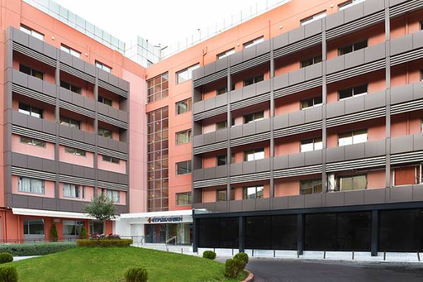 &Eta; Akkadia Holdings &alpha;&nu;&alpha;&kappa;&omicron;&iota;&nu;ώ&nu;&epsilon;&iota; &tau;&eta;&nu; &pi;ώ&lambda;&eta;&sigma;&eta; &tau;&eta;&sigmaf; &Epsilon;&upsilon;&rho;&omega;&kappa;&lambda;&iota;&nu;&iota;&kappa;ή&sigmaf; &sigma;&tau;&eta;&nu; Generali Hellas