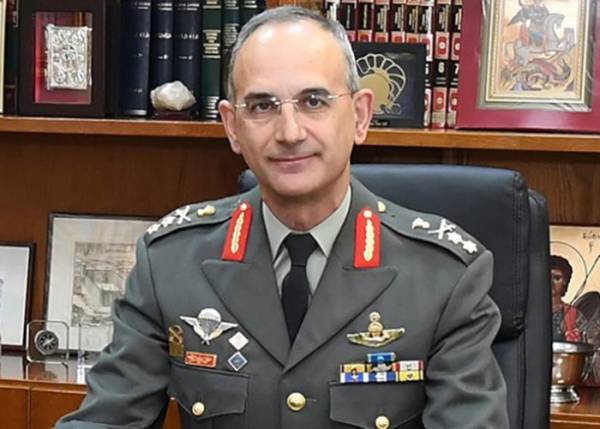 &Kappa;&rho;ί&sigma;&epsilon;&iota;&sigmaf; &sigma;&tau;&iota;&sigmaf; Έ&nu;&omicron;&pi;&lambda;&epsilon;&sigmaf; &Delta;&upsilon;&nu;ά&mu;&epsilon;&iota;&sigmaf;: &Omicron; &Delta;&eta;&mu;ή&tau;&rho;&eta;&sigmaf; &Chi;&omicron;ύ&pi;&eta;&sigmaf; &omicron; &nu;έ&omicron;&sigmaf; &alpha;&rho;&chi;&eta;&gamma;ό&sigmaf; &Gamma;&Epsilon;&Epsilon;&Theta;&Alpha;