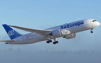 Air Europa: &Nu;έ&alpha; &pi;&tau;ή&sigma;&eta; &Mu;&alpha;&delta;&rho;ί&tau;&eta; - &Alpha;&theta;ή&nu;&alpha; &alpha;&upsilon;&tau;ό &tau;&omicron; &kappa;&alpha;&lambda;&omicron;&kappa;&alpha;ί&rho;&iota;