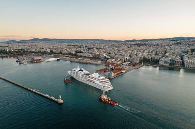 &Mu;&epsilon; &tau;&eta; &sigma;&upsilon;&mu;&mu;&epsilon;&tau;&omicron;&chi;ή &tau;&omega;&nu; &mu;&epsilon;&gamma;&alpha;&lambda;ύ&tau;&epsilon;&rho;&omega;&nu; &epsilon;&tau;&alpha;&iota;&rho;&epsilon;&iota;ώ&nu; &kappa;&rho;&omicron;&upsilon;&alpha;&zeta;&iota;έ&rho;&alpha;&sigmaf; &pi;&omicron;&lambda;&upsilon;&tau;&epsilon;&lambda;&epsilon;ί&alpha;&sigmaf; &tau;&omicron; 7&omicron; Posidonia Sea Tourism Forum &sigma;&tau;&eta; &Theta;&epsilon;&sigma;&sigma;&alpha;&lambda;&omicron;&nu;ί&kappa;&eta;