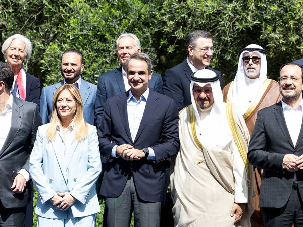 &Omicron;&mu;&iota;&lambda;ί&alpha; &Kappa;&upsilon;&rho;&iota;ά&kappa;&omicron;&upsilon; &Mu;&eta;&tau;&sigma;&omicron;&tau;ά&kappa;&eta; &sigma;&tau;&omicron; Europe Gulf Forum &sigma;&tau;&omicron; Costa Navarino