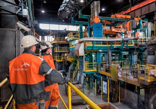 ArcelorMittal and the EIB announce &euro;280 million of funding for research and innovation supporting the steel company&rsquo;s decarbonisation objectives