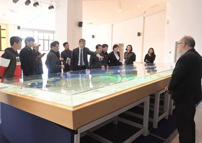 &Omicron;&Lambda;&Pi; &Alpha;.&Epsilon;.: &Epsilon;&pi;ί&sigma;&kappa;&epsilon;&psi;&eta; &tau;&eta;&sigmaf; &Epsilon;&pi;&iota;&tau;&rho;&omicron;&pi;ή&sigmaf; &Kappa;&alpha;&tau;&alpha;&sigma;&kappa;&epsilon;&upsilon;ώ&nu; &kappa;&alpha;&iota; &Mu;&epsilon;&tau;&alpha;&phi;&omicron;&rho;ώ&nu; &tau;&omicron;&upsilon; &Mu;&eta;&tau;&rho;&omicron;&pi;&omicron;&lambda;&iota;&tau;&iota;&kappa;&omicron;ύ &Sigma;&upsilon;&mu;&beta;&omicron;&upsilon;&lambda;ί&omicron;&upsilon; &tau;&eta;&sigmaf; Ί&nu;&tau;&sigma;&omicron;&nu; (N. &Kappa;&omicron;&rho;έ&alpha;) &sigma;&tau;&omicron; &Lambda;&iota;&mu;ά&nu;&iota; &tau;&omicron;&upsilon; &Pi;&epsilon;&iota;&rho;&alpha;&iota;ά