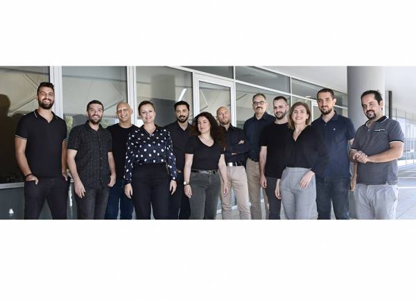 &Sigma;&tau;&rho;&alpha;&tau;&eta;&gamma;&iota;&kappa;ή &laquo;&sigma;&upsilon;&sigma;&chi;έ&tau;&iota;&sigma;&eta;&raquo; &kappa;&alpha;&iota; &sigma;&upsilon;&nu;&epsilon;&rho;&gamma;&alpha;&sigma;ί&alpha; SAS &kappa;&alpha;&iota; Covariance