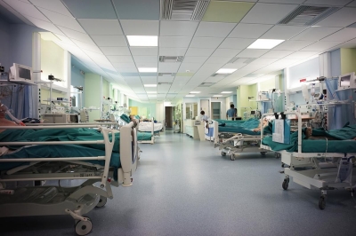 &Kappa;&alpha;&tau;έ&lambda;&eta;&xi;&alpha;&nu; &delta;ύ&omicron; &eta;&lambda;&iota;&kappa;&iota;&omega;&mu;έ&nu;&omicron;&iota; &sigma;&epsilon; &lambda;ί&gamma;&epsilon;&sigmaf; ώ&rho;&epsilon;&sigmaf; - &Sigma;&tau;&omicron;&upsilon;&sigmaf; 302 &omicron;&iota; &theta;ά&nu;&alpha;&tau;&omicron;&iota; &alpha;&pi;ό &kappa;&omicron;&rho;&omega;&nu;&omicron;ϊό &sigma;&tau;&eta;&nu; &Epsilon;&lambda;&lambda;ά&delta;&alpha;