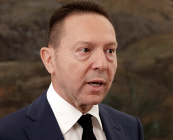 &Gamma;. &Sigma;&tau;&omicron;&upsilon;&rho;&nu;ά&rho;&alpha;&sigmaf;: &laquo;&Sigma;&tau;&alpha; 8 &mu;&epsilon; 10 &delta;&iota;&sigma;. &epsilon;&upsilon;&rho;ώ &tau;&alpha; &nu;έ&alpha; &kappa;&omicron;&rho;&omega;&nu;&omicron;&delta;ά&nu;&epsilon;&iota;&alpha;&raquo;