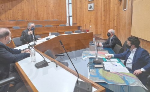 &Sigma;&upsilon;&nu;ά&nu;&tau;&eta;&sigma;&eta; &Pi;. &Sigma;&kappa;&omicron;&upsilon;&rho;&lambda;έ&tau;&eta; &mu;&epsilon; &tau;&omicron;&nu; &Delta;ή&mu;&alpha;&rho;&chi;&omicron; &Kappa;&eta;&phi;&iota;&sigma;&iota;ά&sigmaf; &Gamma;. &Theta;&omega;&mu;ά&kappa;&omicron;: &Nu;&alpha; &kappa;&lambda;&epsilon;ί&sigma;&epsilon;&iota; &omicron;&rho;&iota;&sigma;&tau;&iota;&kappa;ά &tau;&omicron; &theta;έ&mu;&alpha; &tau;&omega;&nu; &delta;&iota;&omicron;&delta;ί&omega;&nu;