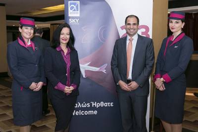 SKY express: &Mu;&epsilon;&gamma;ά&lambda;&eta;, &sigma;ύ&gamma;&chi;&rho;&omicron;&nu;&eta; &kappa;&alpha;&iota; &alpha;&kappa;ό&mu;&alpha; &pi;&iota;&omicron; &laquo;&pi;&rho;ά&sigma;&iota;&nu;&eta;&raquo;