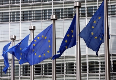 &Eta; &Kappa;&omicron;&mu;&iota;&sigma;&iota;ό&nu; &epsilon;&nu;έ&kappa;&rho;&iota;&nu;&epsilon; &tau;&rho;&omicron;&pi;&omicron;&pi;&omicron;ί&eta;&sigma;&eta; &epsilon;&lambda;&lambda;&eta;&nu;&iota;&kappa;&omicron;ύ &mu;έ&tau;&rho;&omicron;&upsilon; &pi;&alpha;&rho;&omicron;&chi;ή&sigmaf; &epsilon;&gamma;&gamma;&upsilon;ή&sigma;&epsilon;&omega;&nu; &gamma;&iota;&alpha; &tau;&iota;&sigmaf; &epsilon;&pi;&iota;&chi;&epsilon;&iota;&rho;ή&sigma;&epsilon;&iota;&sigmaf;