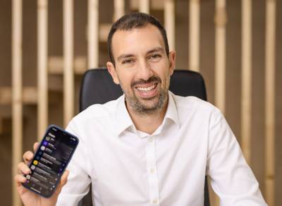 Viber: O Atanas Raykov &alpha;&nu;&alpha;&lambda;&alpha;&mu;&beta;ά&nu;&epsilon;&iota; Senior Director Growth Top Countries