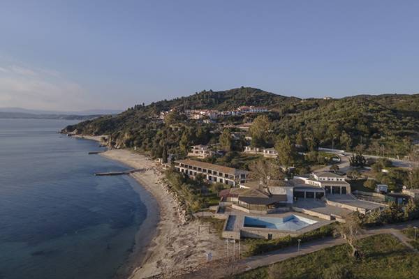 &Epsilon;&Tau;&Alpha;&Delta;: &Upsilon;&pi;&epsilon;&gamma;&rho;ά&phi;&eta; &eta; &mu;ί&sigma;&theta;&omega;&sigma;&eta; &tau;&omicron;&upsilon; &iota;&sigma;&tau;&omicron;&rho;&iota;&kappa;&omicron;ύ &laquo;&Xi;&epsilon;&nu;ί&alpha; &Omicron;&upsilon;&rho;&alpha;&nu;&omicron;ύ&pi;&omicron;&lambda;&eta;&sigmaf;&raquo; &mu;&epsilon; &tau;&eta;&nu; Domes Resorts
