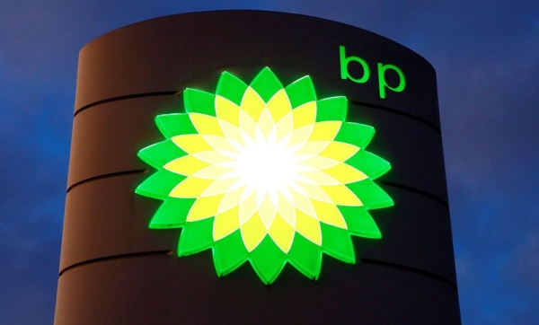 BP: &Pi;&omicron;&upsilon;&lambda;ά&epsilon;&iota; &tau;&omicron; 20% &sigma;&upsilon;&mu;&mu;&epsilon;&tau;&omicron;&chi;ή&sigmaf; &tau;&eta;&sigmaf; &sigma;&tau;&omicron; &Omicron;&mu;ά&nu; έ&nu;&alpha;&nu;&tau;&iota; 2,6 &delta;&iota;&sigma;. &delta;&omicron;&lambda;&alpha;&rho;ί&omega;&nu;