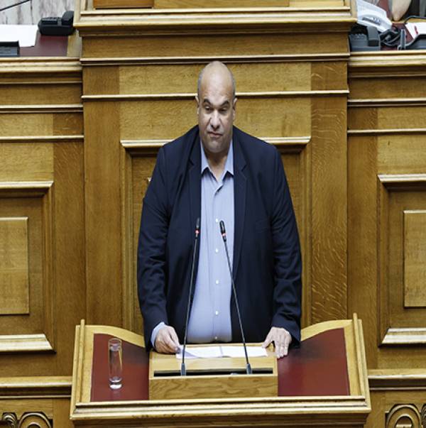&Chi;ά&nu;&epsilon;&iota; &tau;&eta;&nu; έ&delta;&rho;&alpha; &tau;&omicron;&upsilon; &omicron; &beta;&omicron;&upsilon;&lambda;&epsilon;&upsilon;&tau;ή&sigmaf; &tau;&eta;&sigmaf; &Nu;&Delta; &sigma;&tau;&alpha; &Gamma;&rho;&epsilon;&beta;&epsilon;&nu;ά &Iota;&omega;ά&nu;&nu;&eta;&sigmaf; &Gamma;&iota;ά&tau;&sigma;&iota;&omicron;&sigmaf;