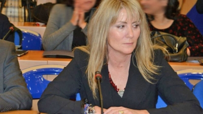 &Alpha;&nu;&alpha;&beta;ά&lambda;&lambda;&epsilon;&tau;&alpha;&iota; &eta; &epsilon;&xi;έ&tau;&alpha;&sigma;&eta; &tau;&eta;&sigmaf; &Epsilon;&lambda;έ&nu;&eta;&sigmaf; &Tau;&omicron;&upsilon;&lambda;&omicron;&upsilon;&pi;ά&kappa;&eta;