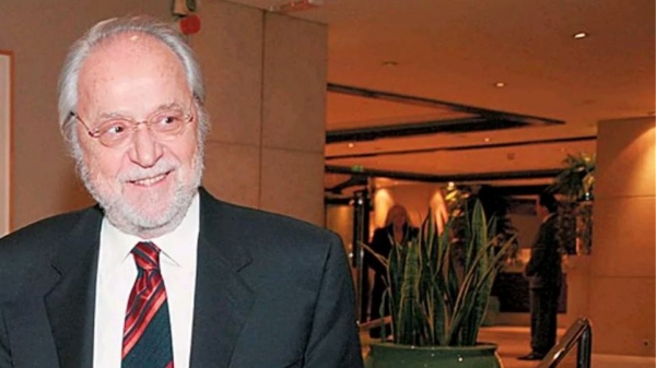 &Alpha;&pi;&epsilon;&beta;ί&omega;&sigma;&epsilon; &omicron; &Kappa;&upsilon;&rho;&iota;ά&kappa;&omicron;&sigmaf; &Phi;&iota;&lambda;ί&pi;&pi;&omicron;&upsilon; &tau;&eta;&sigmaf; &Phi;&Alpha;&Gamma;&Epsilon;