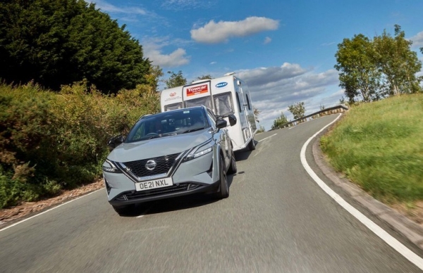 To &omicron;&lambda;&omicron;&kappa;&alpha;ί&nu;&omicron;&upsilon;&rho;&iota;&omicron; Nissan Qashqai &delta;&iota;&alpha;&kappa;&rho;ί&theta;&eta;&kappa;&epsilon; &sigma;&tau;&alpha; &beta;&rho;&alpha;&beta;&epsilon;ί&alpha; Towcar of the Year 2022
