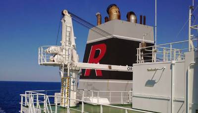 Roxana Shipping: &Alpha;&gamma;ό&rho;&alpha;&sigma;&epsilon; MR tanker 50.000 dwt