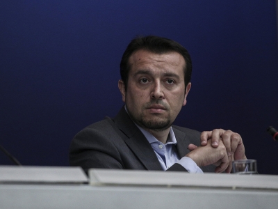 &Pi;&alpha;&rho;&alpha;&pi;έ&mu;&pi;&epsilon;&tau;&alpha;&iota; o &Nu;ί&kappa;&omicron;&sigmaf; &Pi;&alpha;&pi;&pi;ά&sigmaf; &sigma;&epsilon; &epsilon;&iota;&delta;&iota;&kappa;ό &delta;&iota;&kappa;&alpha;&sigma;&tau;ή&rho;&iota;&omicron; &gamma;&iota;&alpha; &tau;&iota;&sigmaf; &tau;&eta;&lambda;&epsilon;&omicron;&pi;&tau;&iota;&kappa;έ&sigmaf; ά&delta;&epsilon;&iota;&epsilon;&sigmaf;